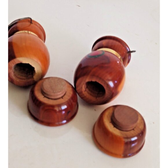 Vintage souvenir wooden Salt and Pepper shakers Jamestown, Virgina - Picture 9 of 12